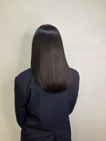 モルニ(MORNI)&nbsp;髪質改善トリートメント_マロンベージュ Aラインボブ かきあげ