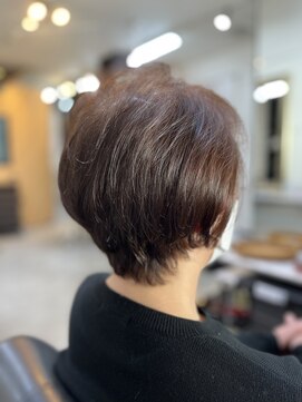 アキコ(AKIko) 襟足すっきりショートスタイル【20代30代40代】
