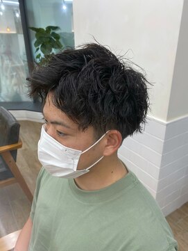 ネオリーブ クーロ(Neolive curro) 横浜メンズスタイル☆ツイスパアップバング