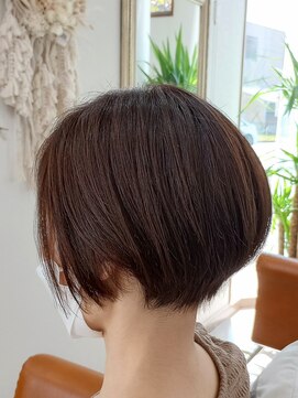 ラグラスヘア(LAGRAS HAIR) 襟足スッキリ大人女子ショート☆
