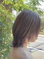 ノエル(noele)&nbsp;ミディアムショートレイヤー×インナーカラー