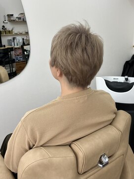 ヘアーアトリエ オー(hair atelier O) ホワイトグレージュ