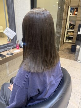 ケンジ 横須賀中央(KENJE)の写真/オージュア全種類取り扱っており、話題の超音波アイロンもございます。