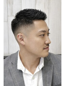 ヨシザワインク プレミアム 横浜 桜木町店(YOSHIZAWA Inc. PREMIUM) フォーマルスキンフェードビジネスジェントルマンバーバー刈上げ