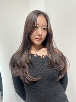 ベール(Vale)&nbsp;透明感たっぷり韓国風くびれレイヤー