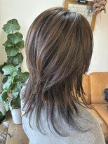 エルフゥ(Elle fou)&nbsp;ハイレイヤーウルフ　コバルトブルー　赤味ゼロ ハイライト