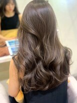 シュガー(Sugar)&nbsp;大人気のオリーブグレージュ/透明感カラー・秋カラー・大阪