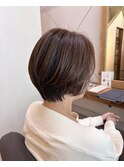 ショートボブ×ナチュラルベージュ
