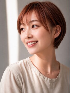 テラ(terra) 大人可愛いひし形ショート|小顔見せ×耳かけショートボブ