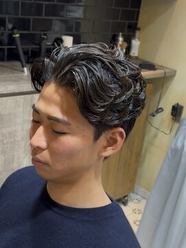 グルーマーズトウキョウ(GROOMER/S TOKYO) men's/メンズ/リバースセンターパート/ニュアンスパーマ/神保町