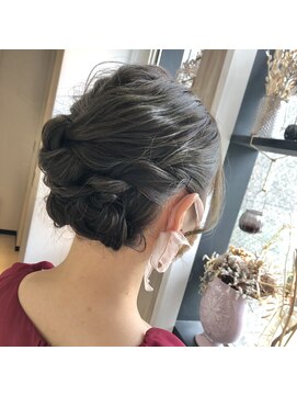 アンサム 経堂店(UNSOME) ロープ編みアップスタイル