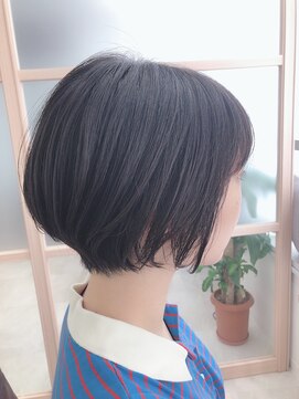 ハナトキミ(hana to kimi) 丸みショートボブ