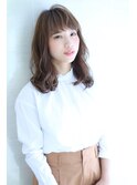 ネイビーカラーの大人かわいいブランジュ小顔くびれセミディ