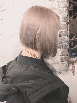 ナナカバイミーツハンド(nana.ca by meetsHAND) ショコラアッシュ ミニボブ 小顔カット ヘルシーアッシュ