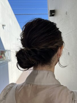 アチーブ ヘア デザイン(achieve hair design) お呼ばれヘアセット ナチュラル無造作編み込みお団子ヘア
