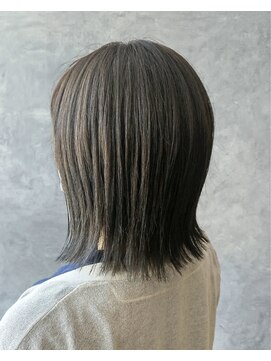 ブロッサム 熊谷店(Blossom) 外ハネ×アッシュ