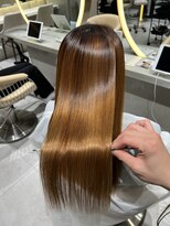 ロンドメリア 天神大名店(Lond Melia)&nbsp;★グレージュカラー斜めバングデザインカラーシルキー ベージュ