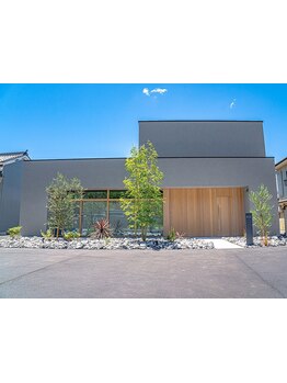 【平日限定クーポンあり】カウンセリングをしっかり行い、クセや髪質を見極め、きまるスタイルをご提案♪