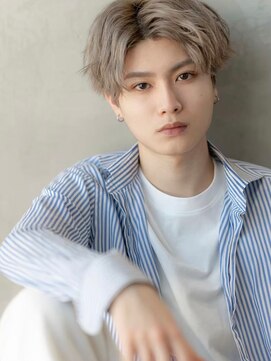 イオ 本厚木(io) アップバングハイトーンセンターパートメンズカットイメチェン