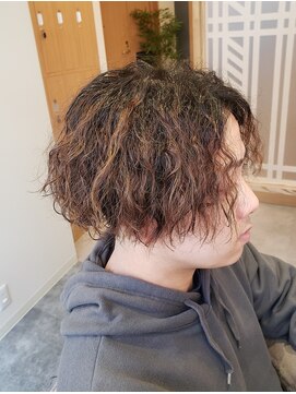 ミリ 国分寺(Mili) メンズミディアムスタイル&スパイラルパーマ