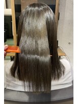 スライバイリアオオサカ(Sly By Ria OSAKA)&nbsp;髪質改善トリートメント