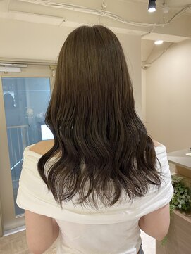 クーナバイトマト 横浜(Cuna by TOMTO) 【RYOSUKE】アッシュグレージュ_艶髪_寒色系カラー