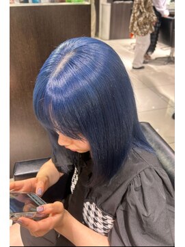 フォルテ ティアラ 横浜店(FORTE TIARA) ブルーカラー/ブリーチカラー/髪質改善