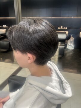 ヘアーサロンデフォーエバールークス(hairsalon de Forever Lux) 刈り上げセンターショート