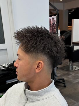 ルースト 京都四条大宮店(ROOST) ツイストジェットモヒカン