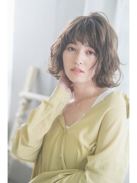 ヴァンクシー バイ ルナ(VANKCY by Luna) グレージュ ひし形シルエット 大人かわいい 簡単 前下がり 20代