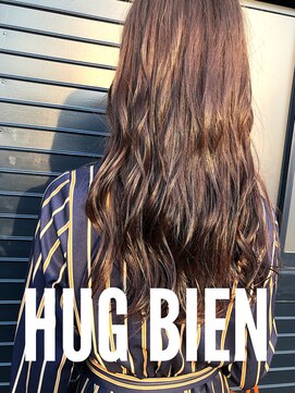 ハグヴィアン(HUG BIEN) 王道グレージュカラー