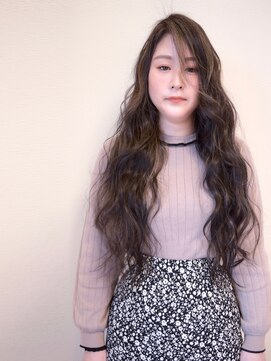 ヘアー キュート(hair CUtE) コントラストハイライトがお洒落なスーパーロング!