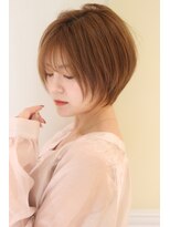 レウナ 外苑前(Reuna)&nbsp;【30代40代50代】大人可愛いひし形ショート　シルエットが綺麗