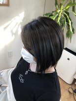 エミュウ(Emue)&nbsp;前下がりボブ