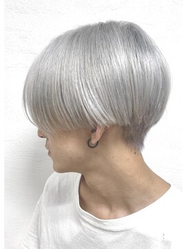 アッシュ 八王子店(Ash) シルバー/センターパート/ブリーチ/イルミナカラー/ケアブリーチ