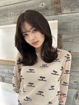 アイヴィ 表参道(IVY) ベージュカラーくびれミディアム【肥田亜沙美】