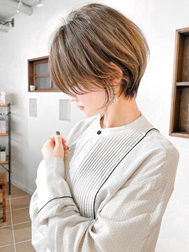 ハルキミナト ジャパン トウキョウ(HARUKI MINATO japan TOKYO) 20代30代40代50代耳かけショート前髪なしハンサムショートカット