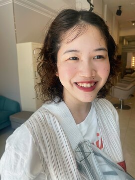 モードケイズエクラ(MODE K's Eclat) 顔まわりデザインパーマ