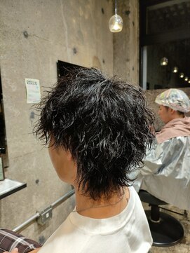 ライズ 綾瀬店(RISE) 【ウルフは何してもカッコイイPart２】ツイストスパイラルパーマ