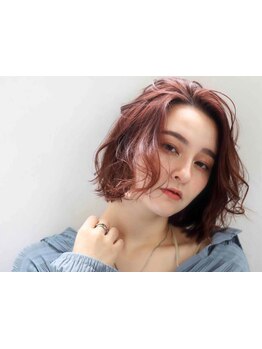 今話題の炭酸泉使用の頭浸浴で血行促進◎リラックス効果で日頃の疲れを癒す＆頭皮からヘアケアを…。