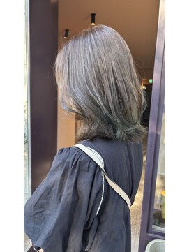 ヨーク(YOKE) オリーブベージュ/小顔カット/レイヤーカット