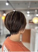 ショートボブ