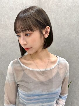 小顔見せショートベージュカラーブリーチしない透明感カラー