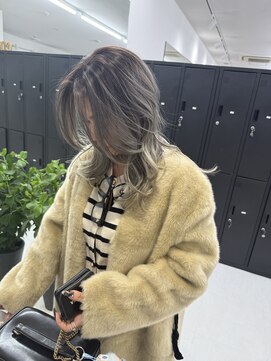 コーボ 柏(COVO) グレー系バレイヤージュ