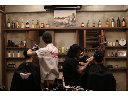 フジヤマバーバーショップ アジト(FUJIYAMA BARBER SHOP ajito)の写真