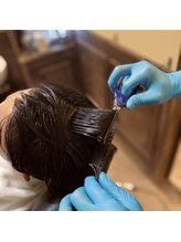 トウキョウバーバーヴァッシュ 神保町店(Tokyo Barber VASH)