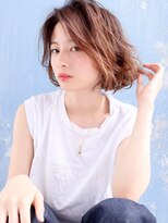 シアン(SYAN) 外国人風 × フェザーボブ