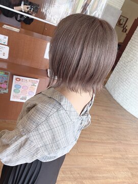 if ミルクティーベージュ×外はねボブ