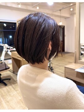 ソッリーソ ヘア(sorriso hair) 【sorriso haiｒ桜山】大人可愛い☆小顔耳かけ丸みショートボブ