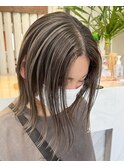 ホワイトブロンドハイライトカラー